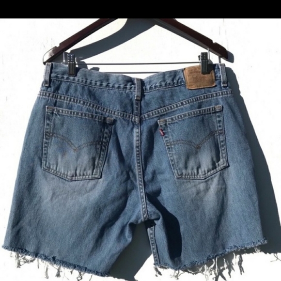 Levi's 515 Destroyed High Rise Denim Jean Shorts - Picture 2 of 2